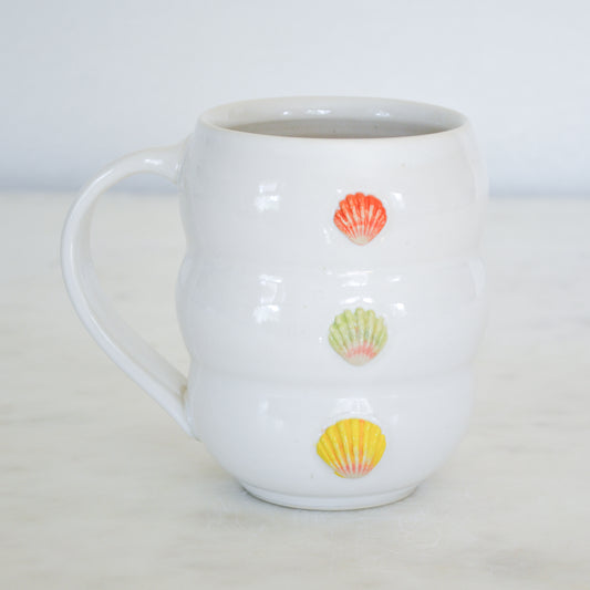 Sunrise Shell Curvy Mug no.2