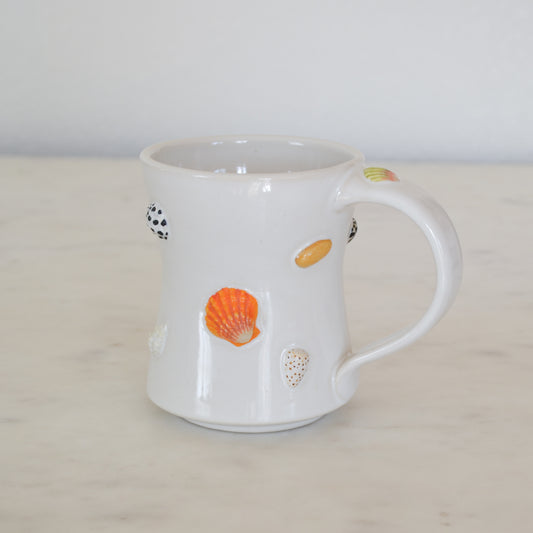 Hawaiian Shell Tapered Mug 2